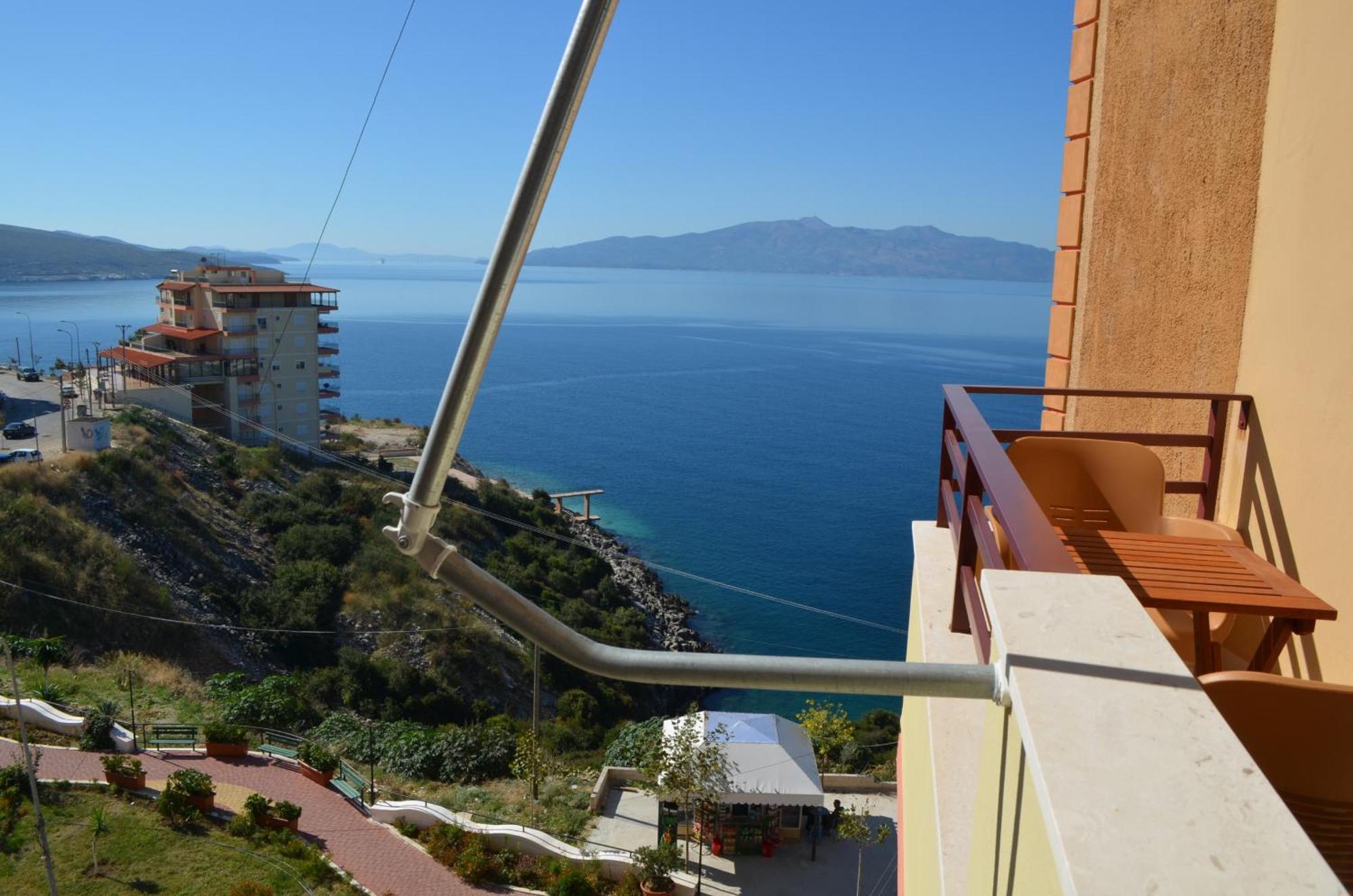 Appartamento Sunset Penthouse Sarandë Esterno foto
