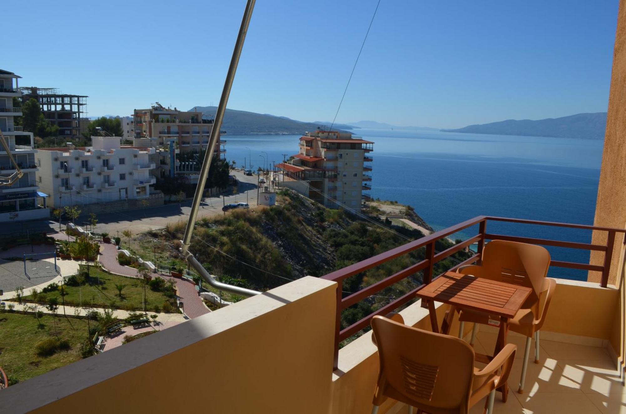 Appartamento Sunset Penthouse Sarandë Esterno foto