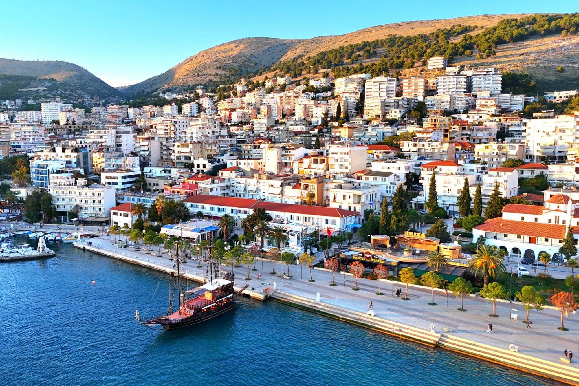 Appartamento Sunset Penthouse Sarandë Esterno foto