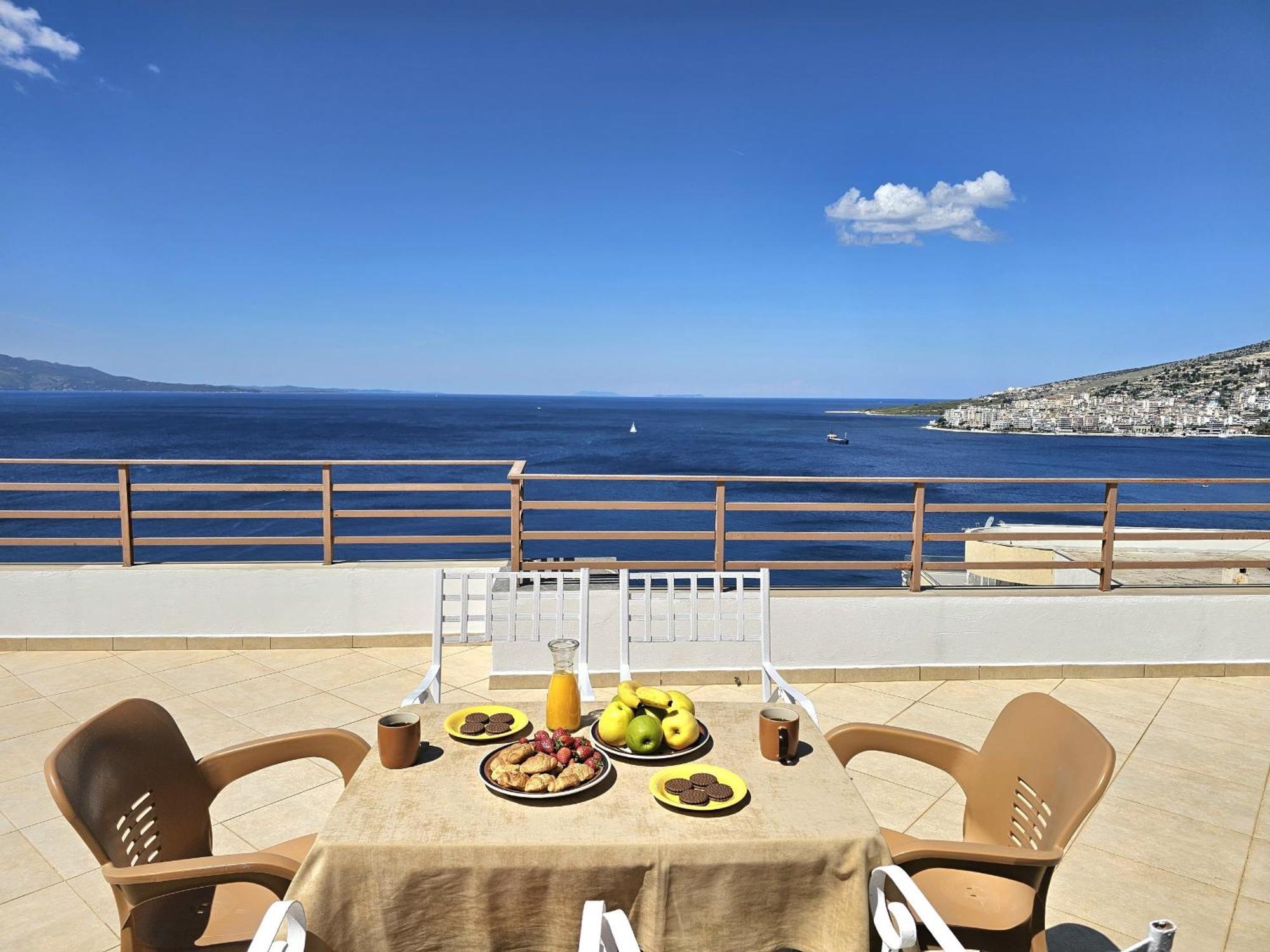 Appartamento Sunset Penthouse Sarandë Esterno foto
