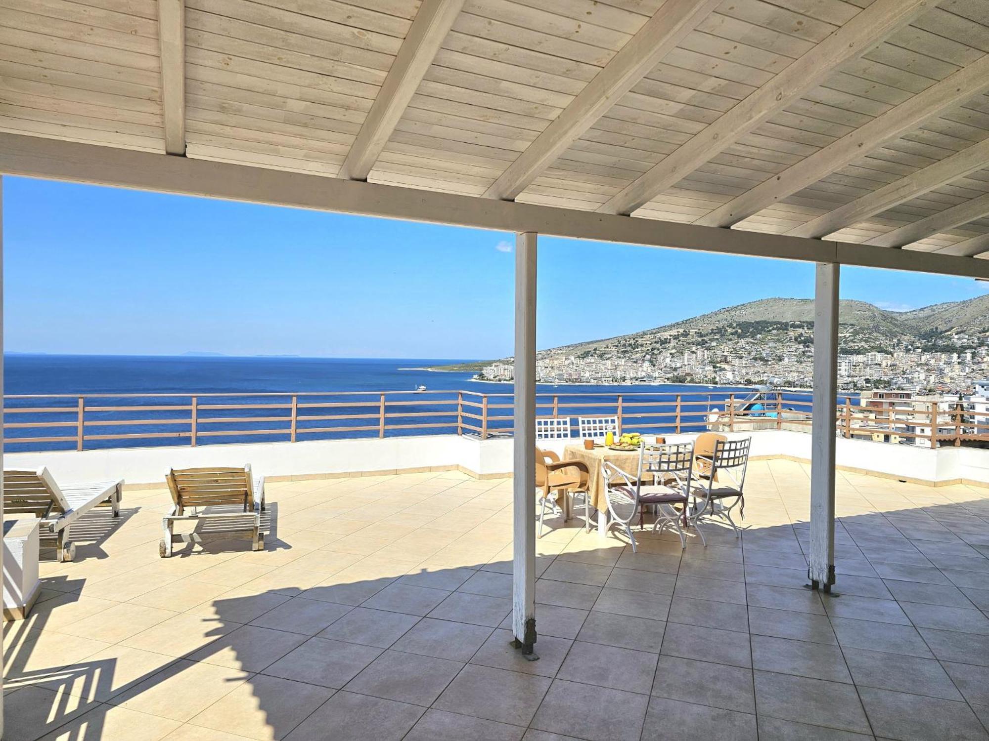 Appartamento Sunset Penthouse Sarandë Esterno foto