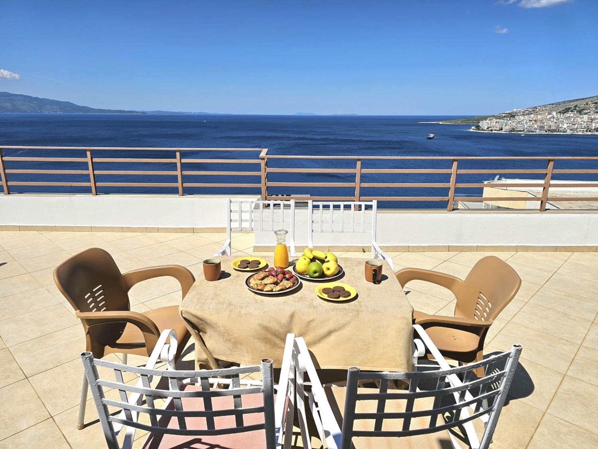 Appartamento Sunset Penthouse Sarandë Esterno foto