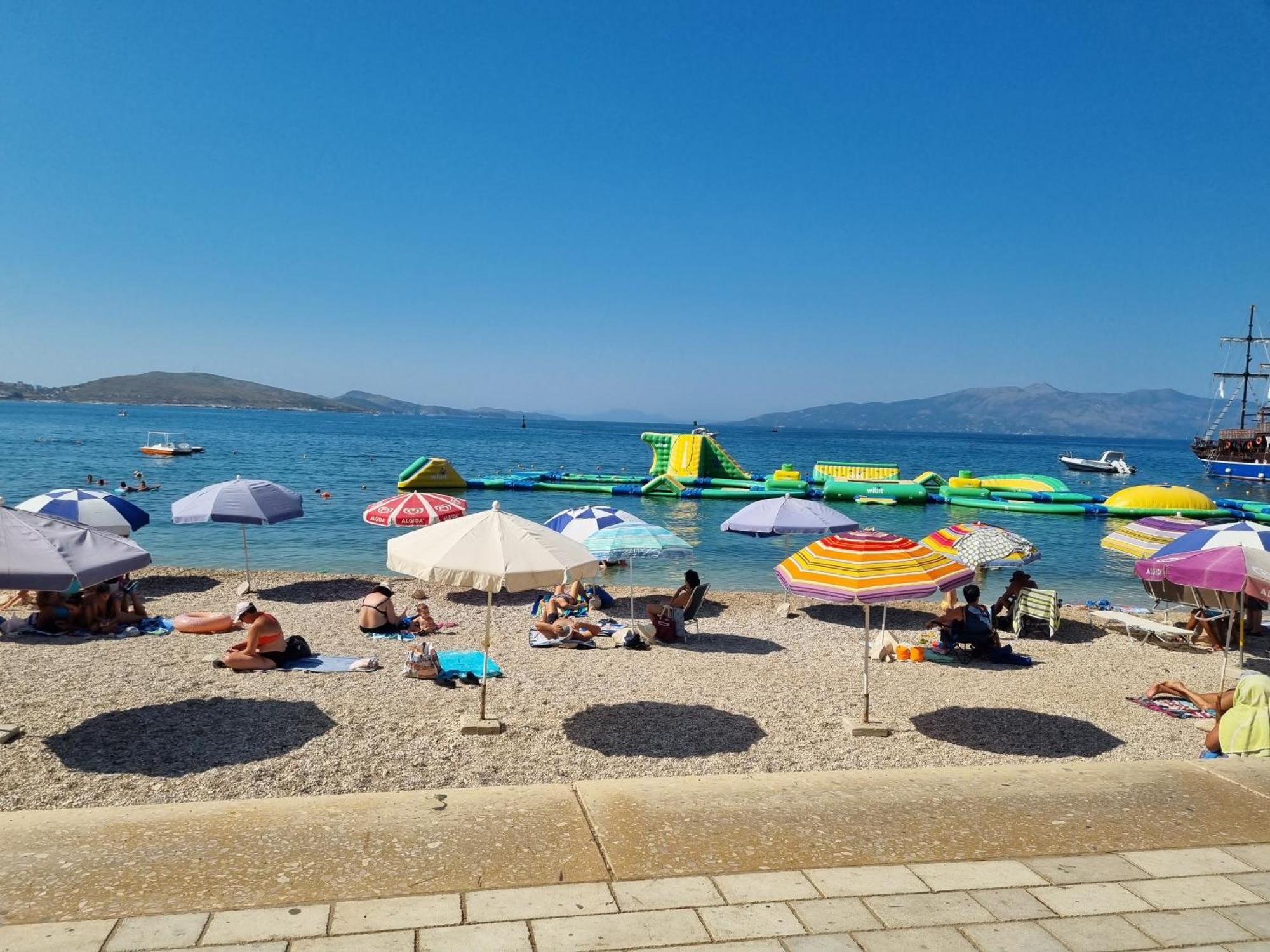 Appartamento Sunset Penthouse Sarandë Esterno foto